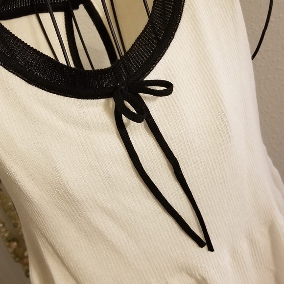 Dress - Picture 2 of 7